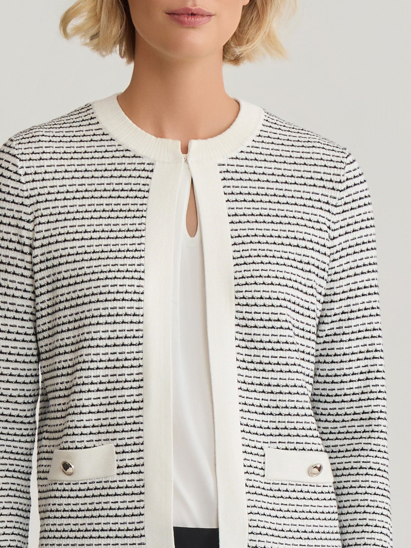 Multi-Stitch Kissing Front Cardigan in Vanilla Ice/Black | Kasper