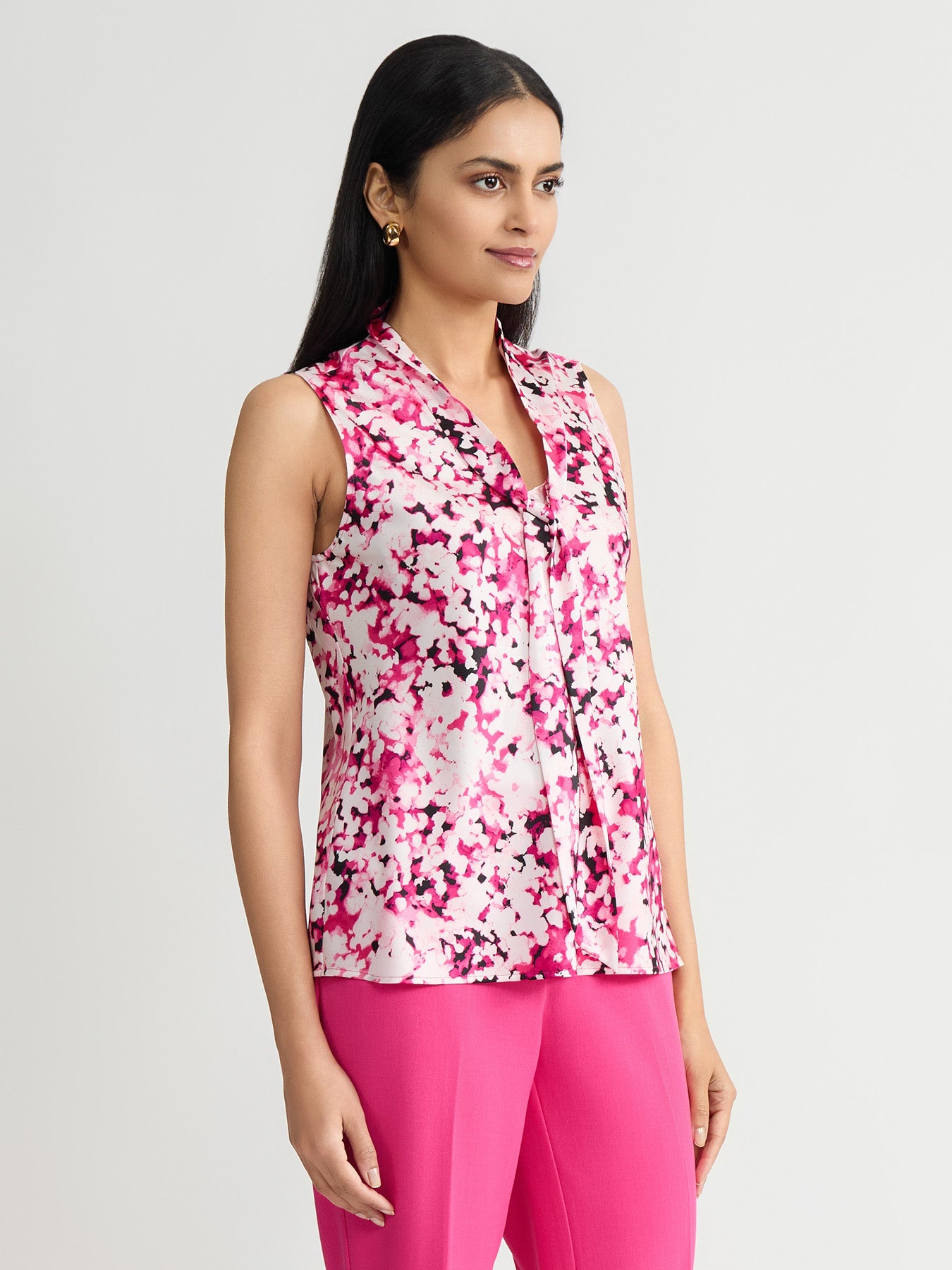 Tie Neck Sleeveless Blouse