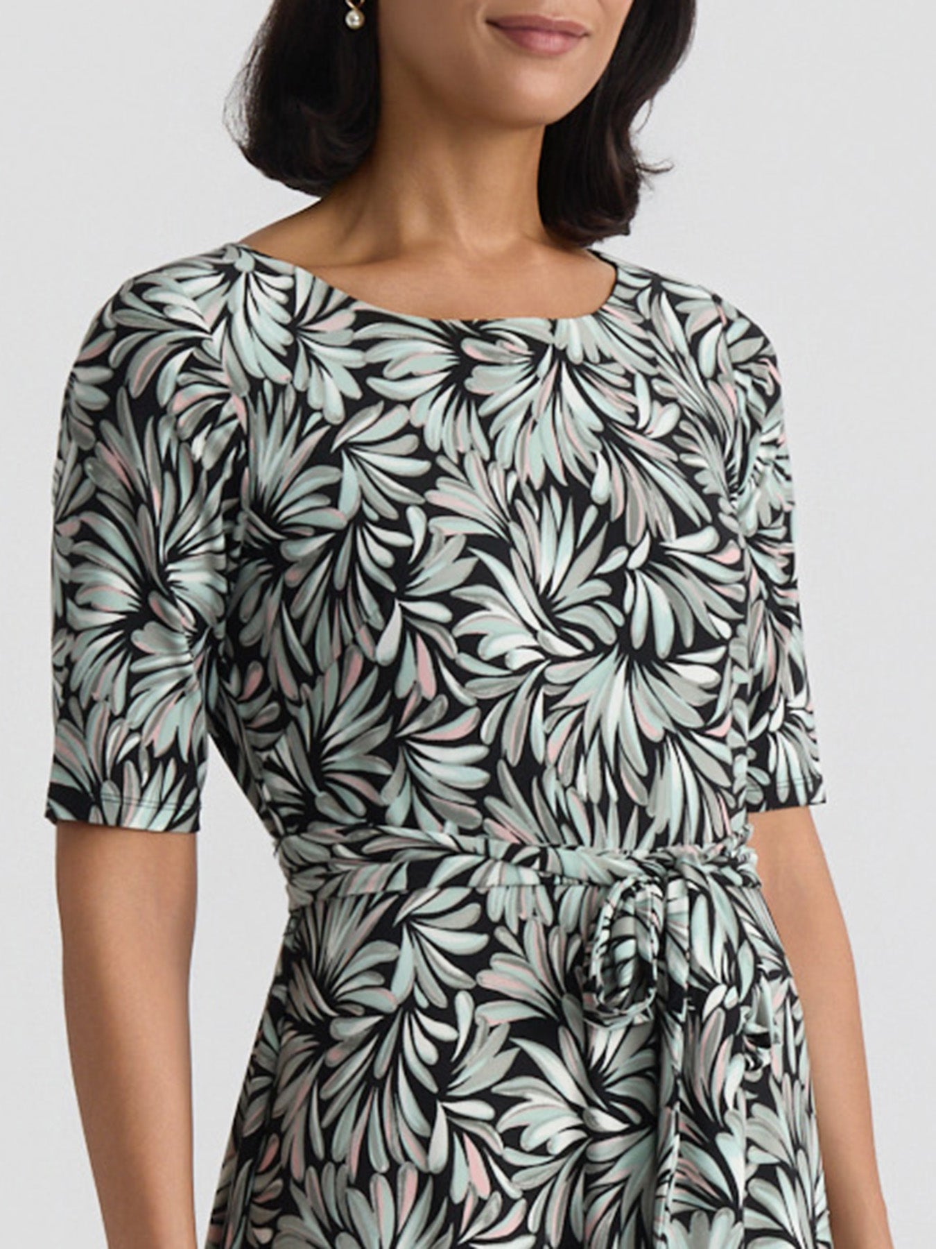 flare graphic dress Crew Neck Tie Waist SIZE CHART All measurements Color:Navy Twill I got the Shoes, Christmas_Exp